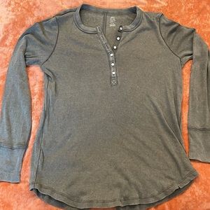 RIBBED HENLEY / AERIE / “REAL SOFT”